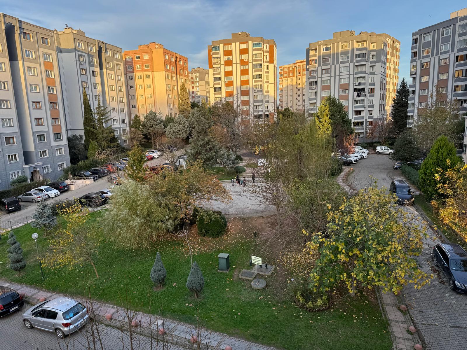 4. Etap Piramit Çar. Tunahan Camii Ve Ahmet Kabaklı Okul Yanı - Satılık Konut istanbul/başakşehir