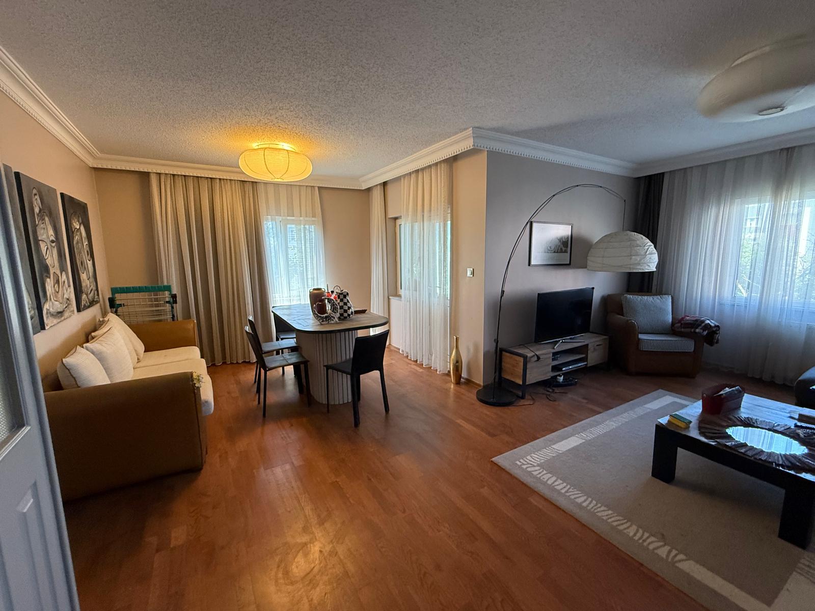 Başakşehir 4.etap pazara yanı boş 3+1 130m2 2.kat - Satılık Konut Başakşehir, İstanbul